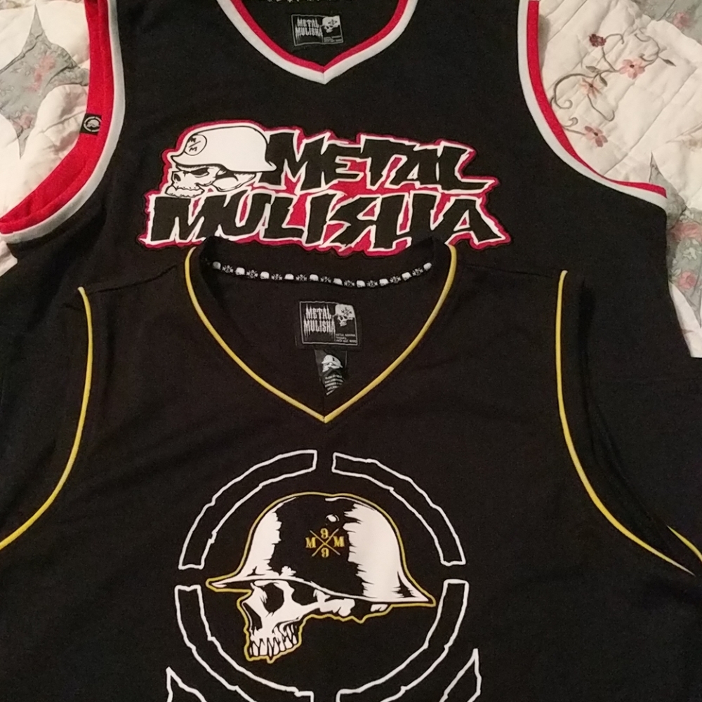 2 Metal Mulisha sleeveless v neck tops